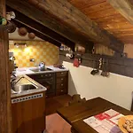 Maison Belle Vue Monte Bianco Vicino A Courmayeur דירה