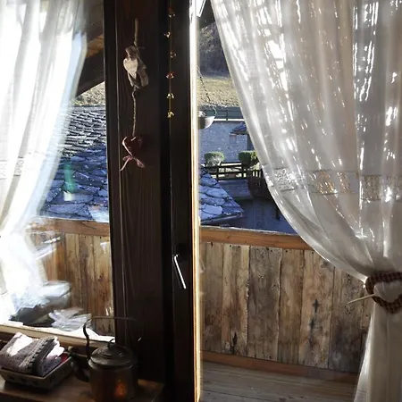 Maison Belle Vue Monte Bianco Vicino A Courmayeur Апартаменты *