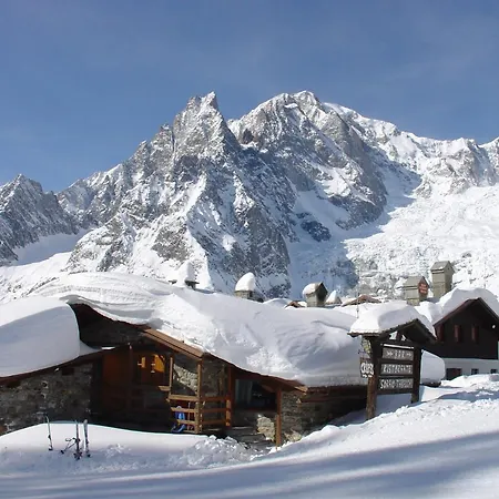 Maison Belle Vue Monte Bianco Vicino A Courmayeur * Villaret